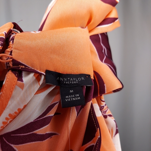 Ann Taylor Factory Maxi Dress M Sleeveless Bow Tie High Neck Peach Orange Purple - Picture 9 of 11
